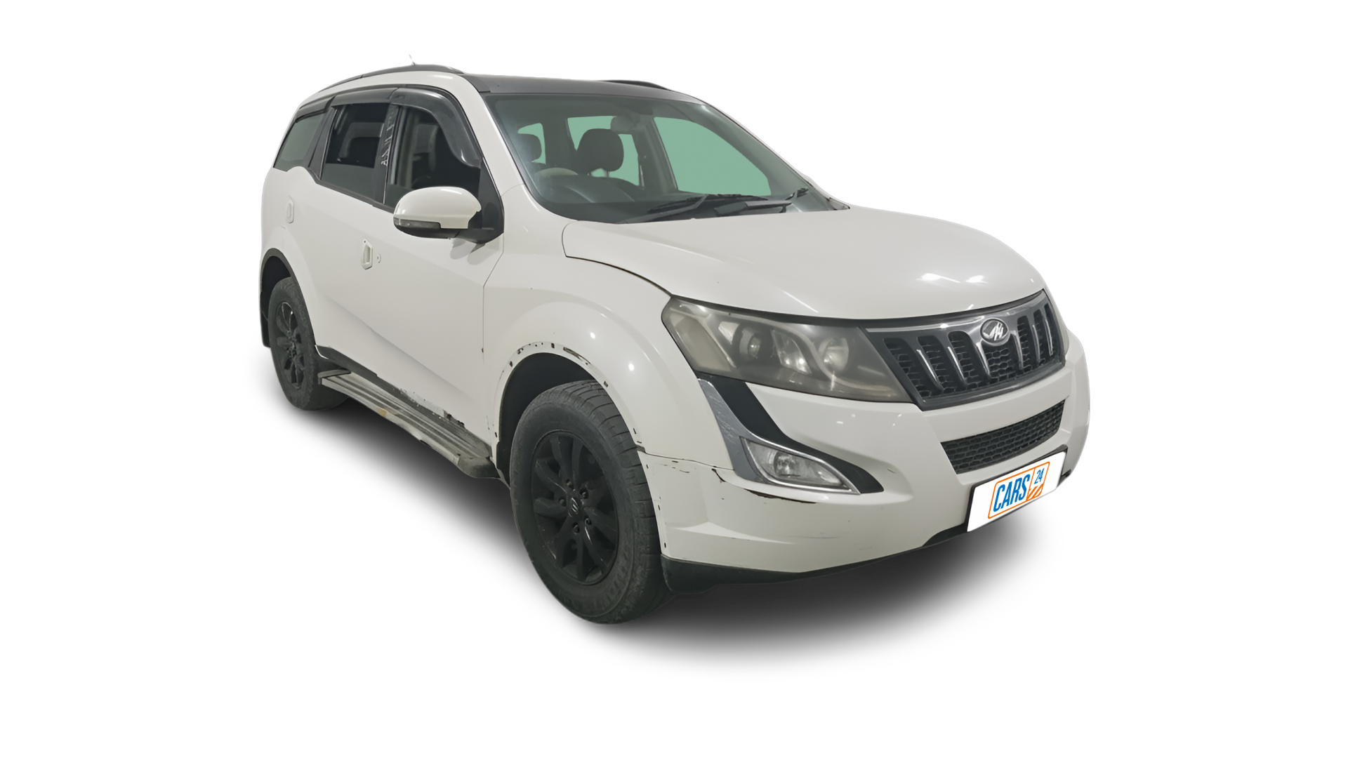 Mahindra XUV500-img